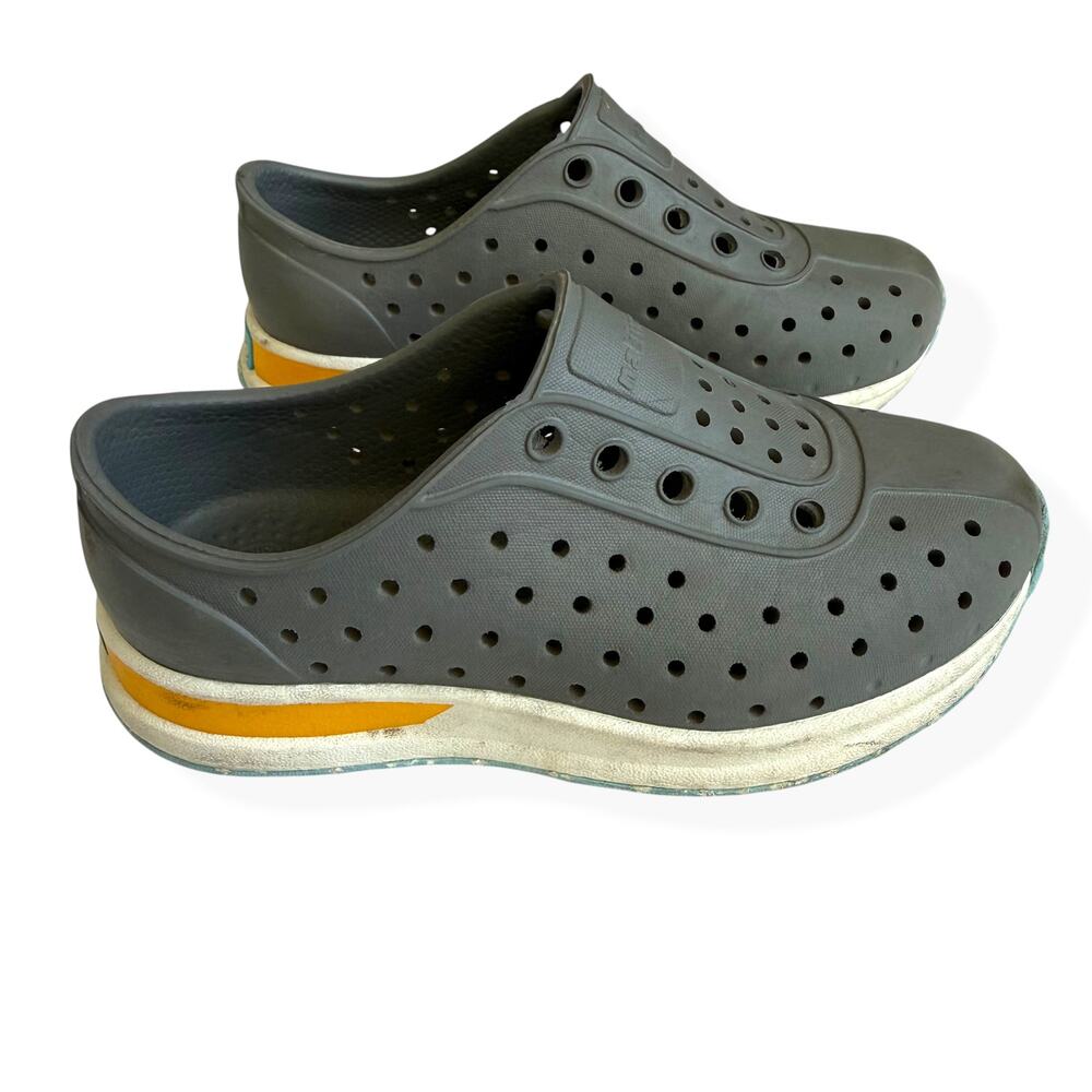 Native Kids Robbie Sugarlite Slip-On Sneaker Dark Gray Youth 9
